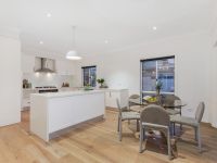 Exceptional Waterfront Home with Space & Style QLD, Exceptional Waterfront Home With Space & Style - Thumbnail 7