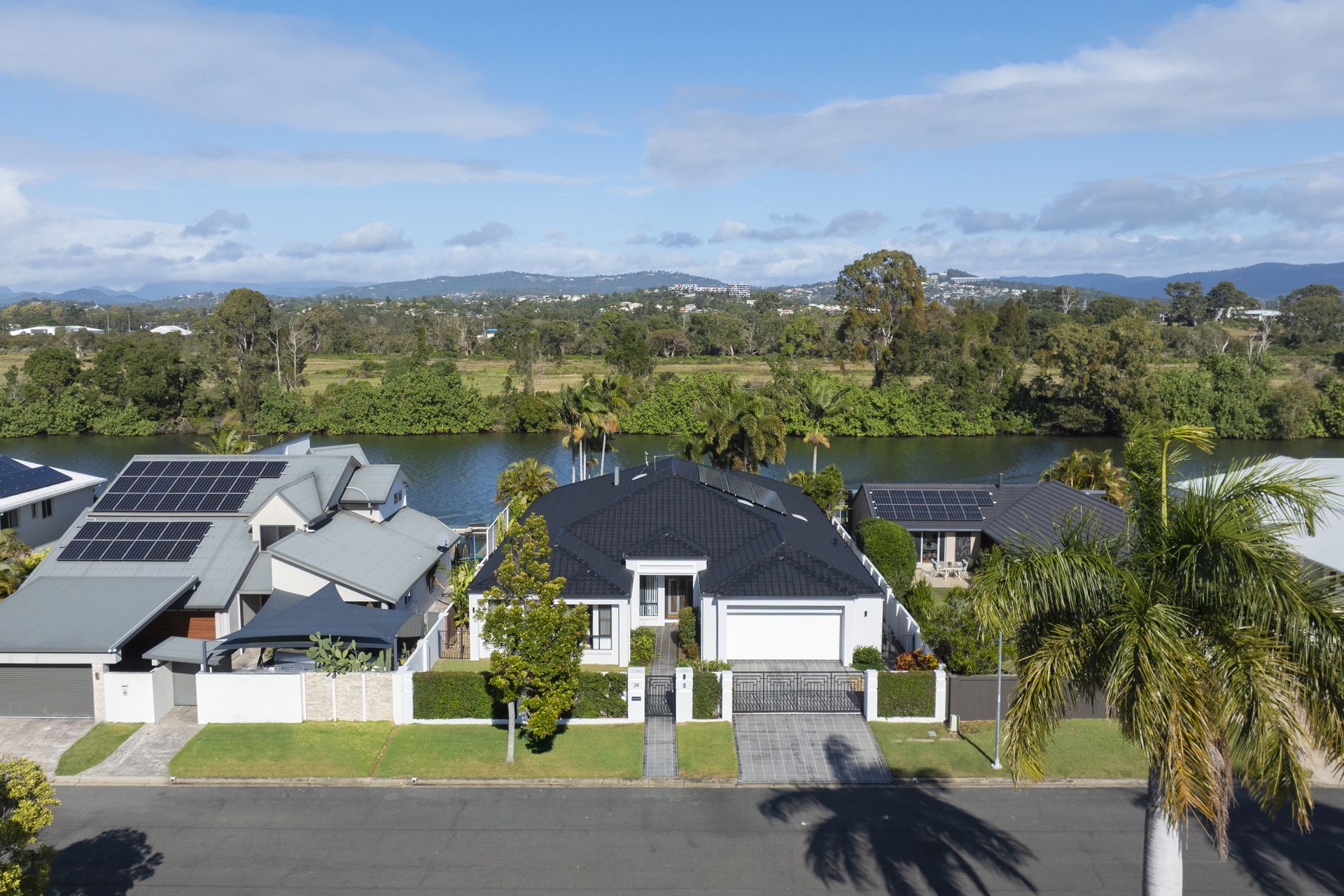 28 Kawana Crescent, Ashmore - Thumbnail 6