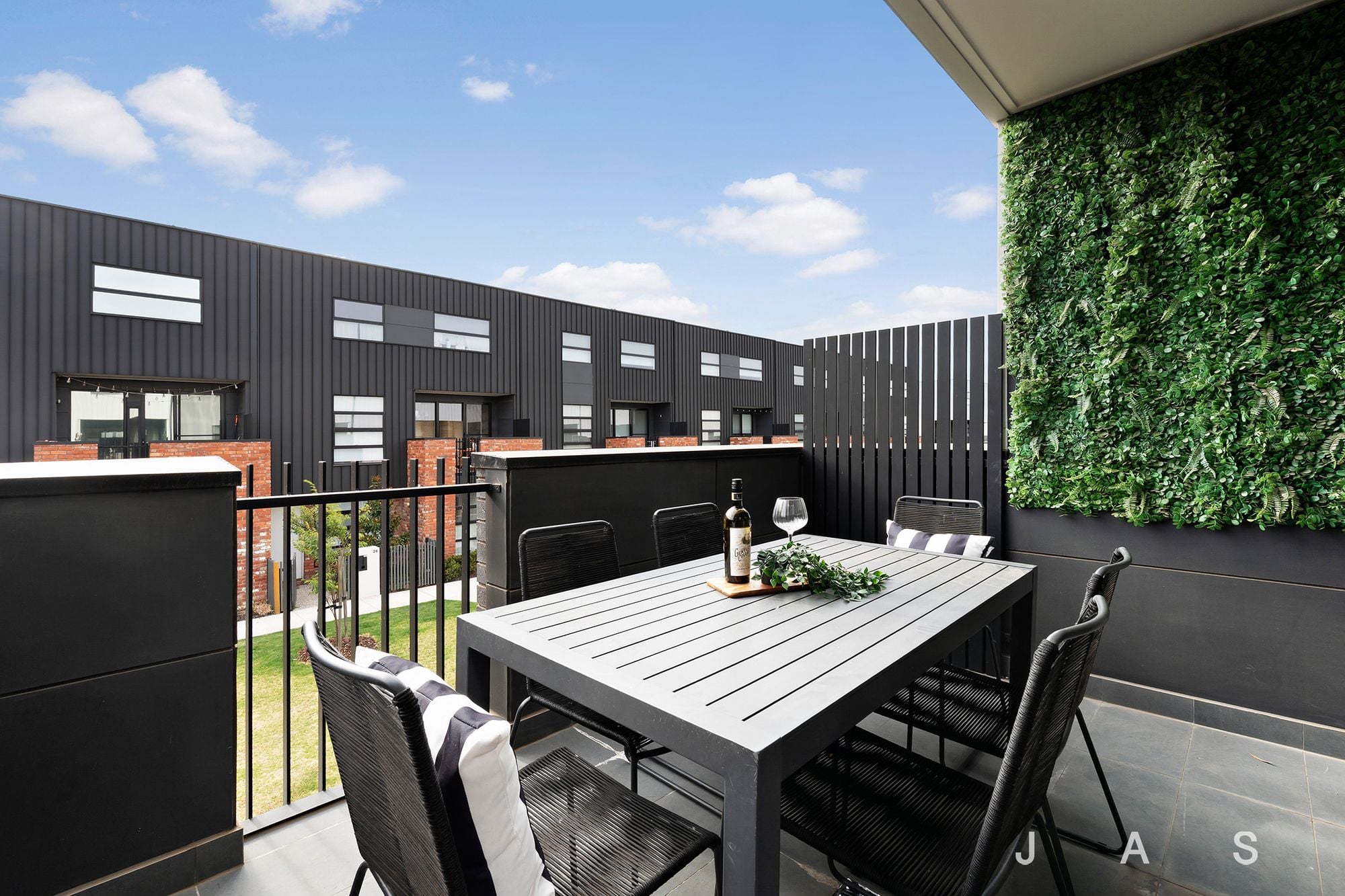 25 Deakin Avenue, Altona North, Altona North - Thumbnail 6