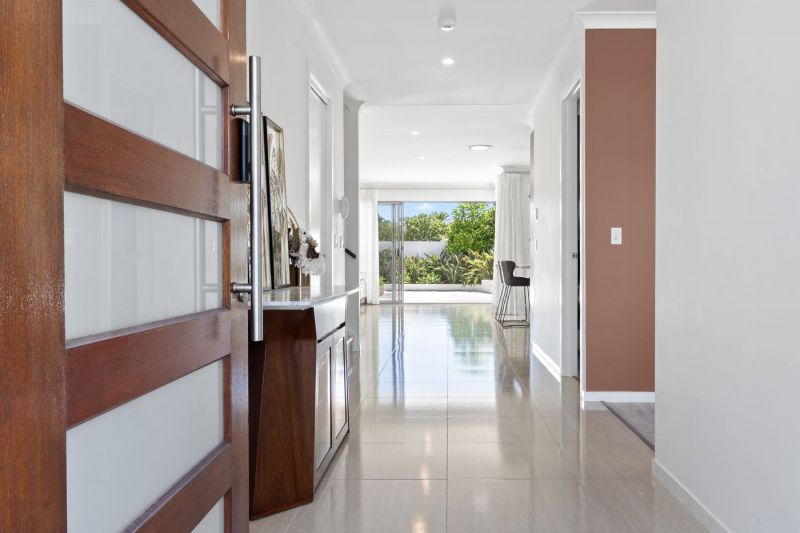 7830 Pavilions Close, Hope Island QLD 4212, Hope Island - Thumbnail 3