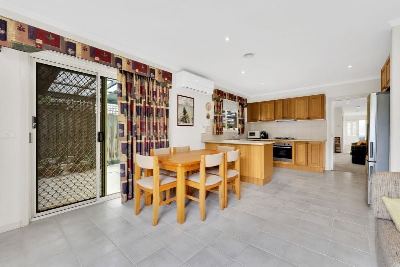 30 Capri Close, South Morang