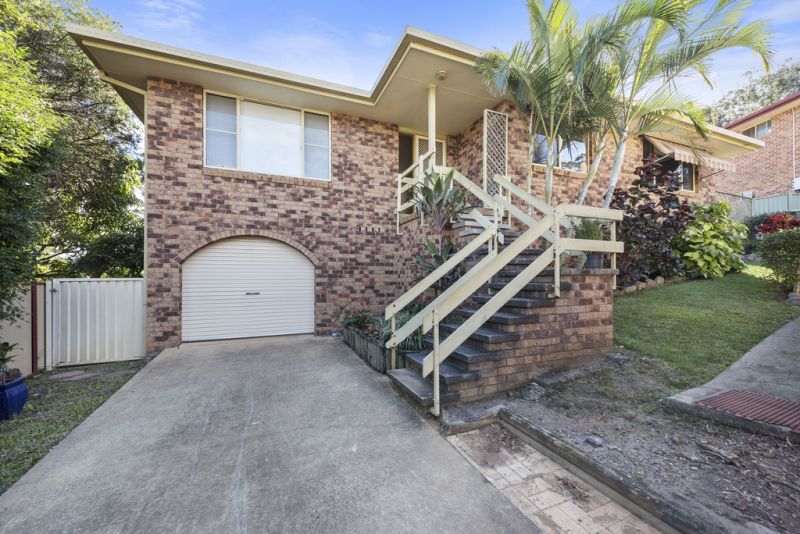 2/7 McPhee Close WOOLGOOLGA NSW