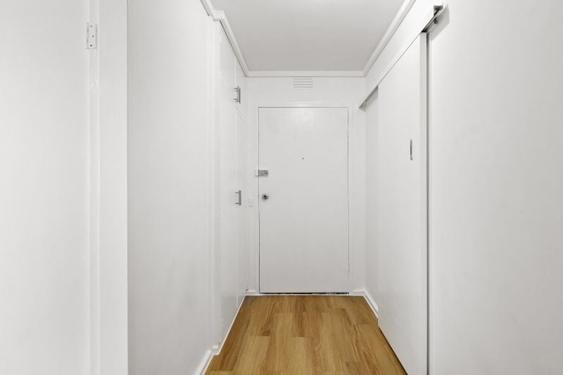 5/696 Plenty Road, Reservoir