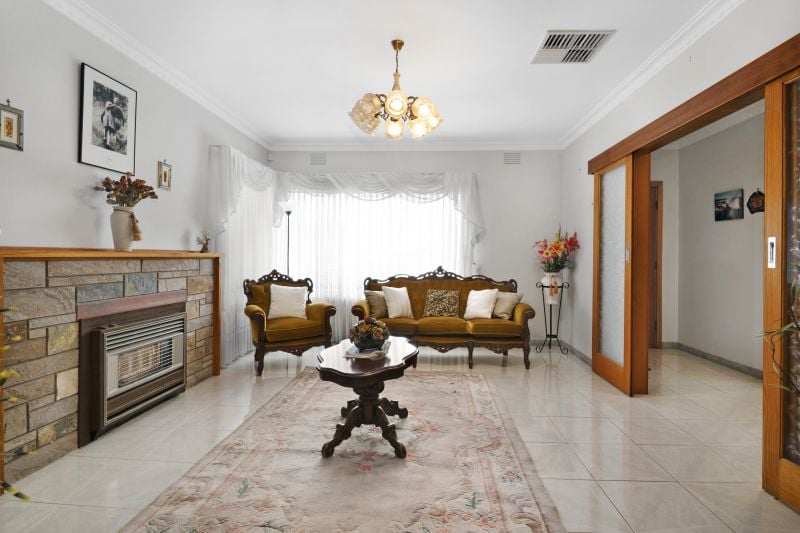 23 Deakin Avenue, Lalor