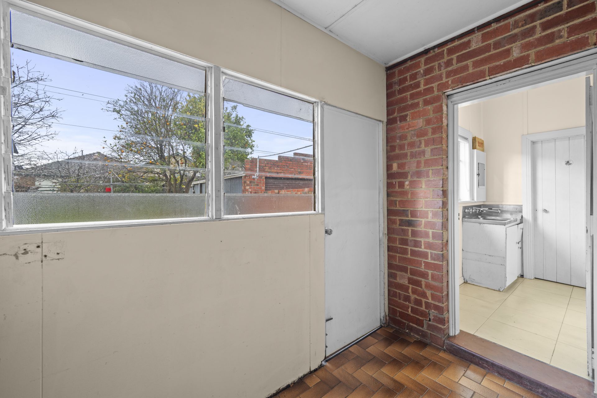 Elegant Clinker Brick With Uncapped Potential