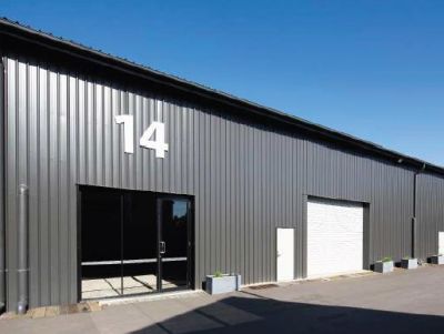 FULLY FITTED FUNCTIONAL WAREHOUSE