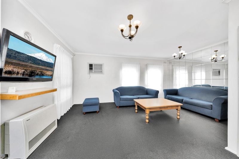 840 High Street, Epping