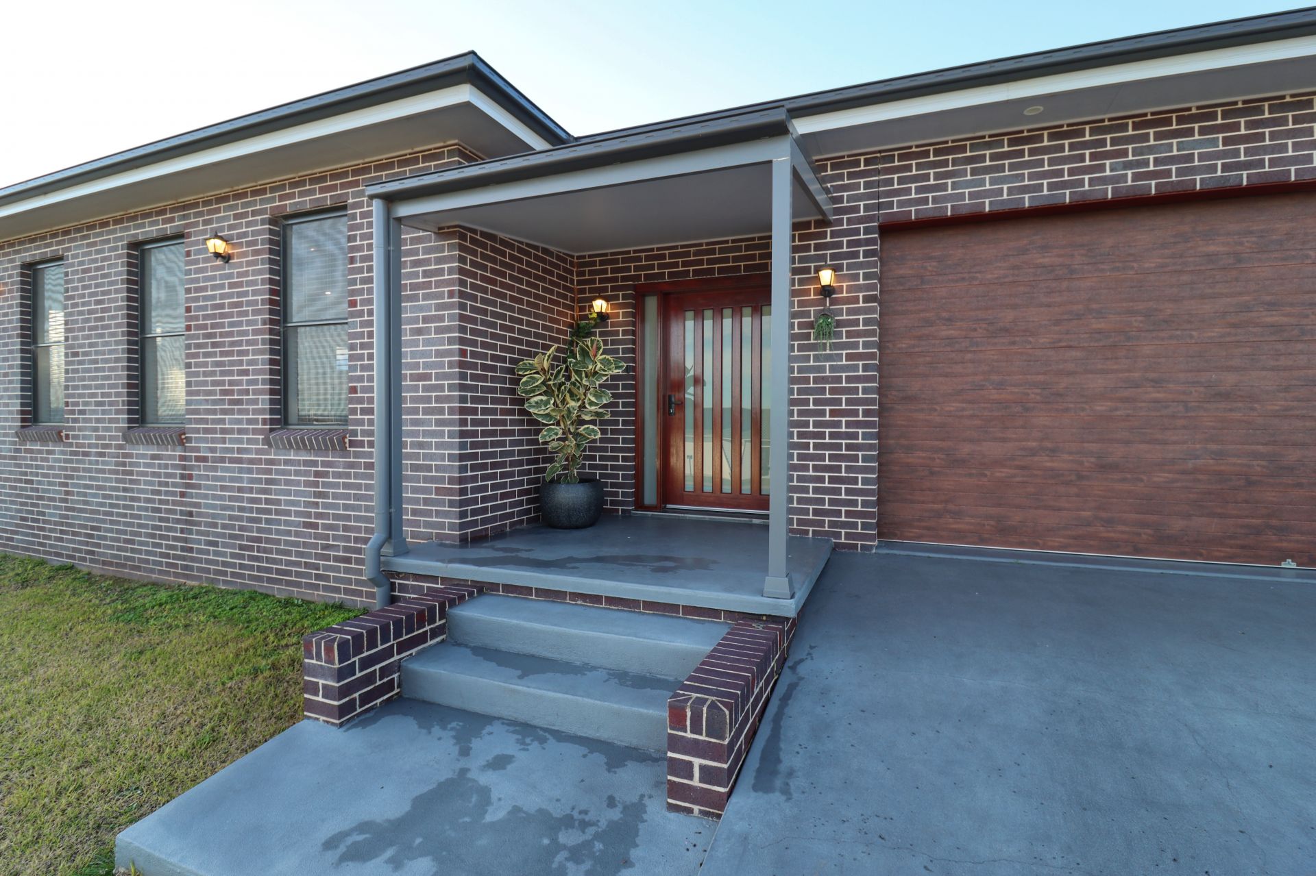 10 Hermitage Street, COWRA, Cowra - Thumbnail 3
