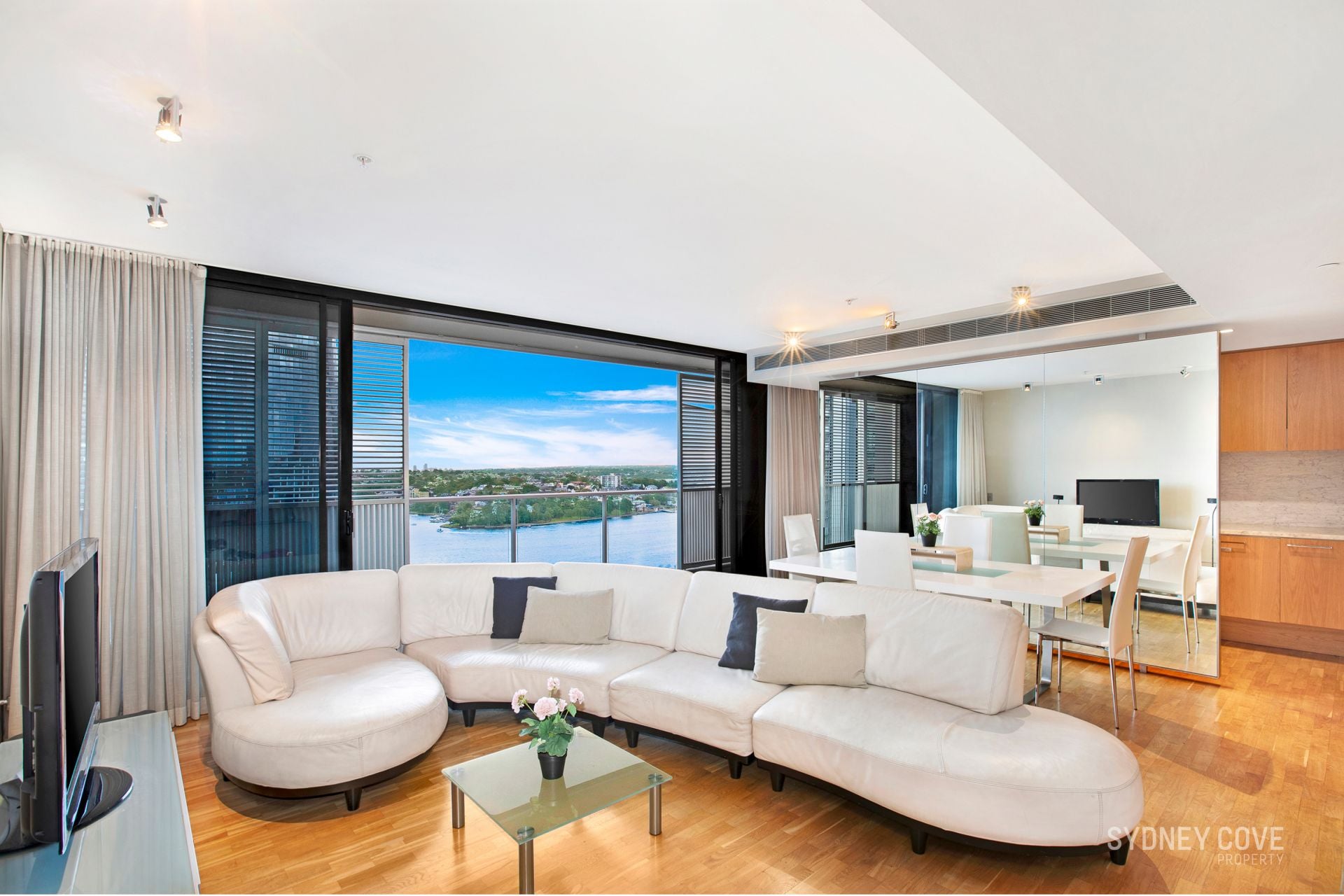 15D/161 Kent Street, SYDNEY NSW 2000, Sydney - Thumbnail 2