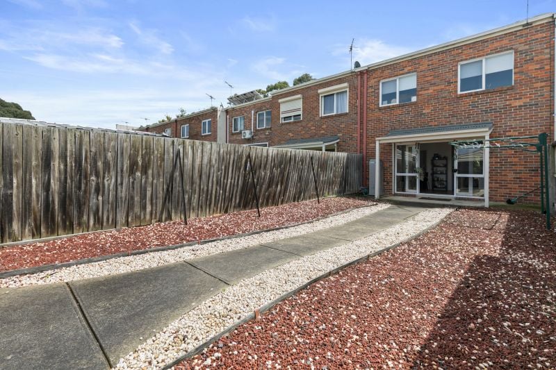 10 Richmond Terrace, Roxburgh Park