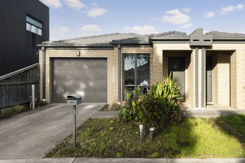 18 Leviticus Street, Epping