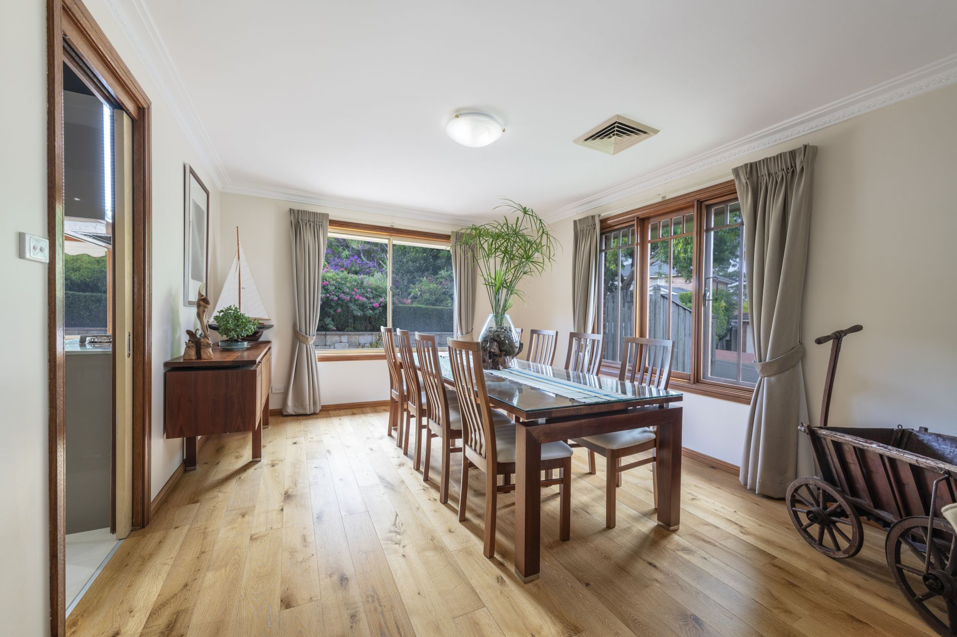 15 Glen Helen Grove Dural NSW, Dural - Thumbnail 6