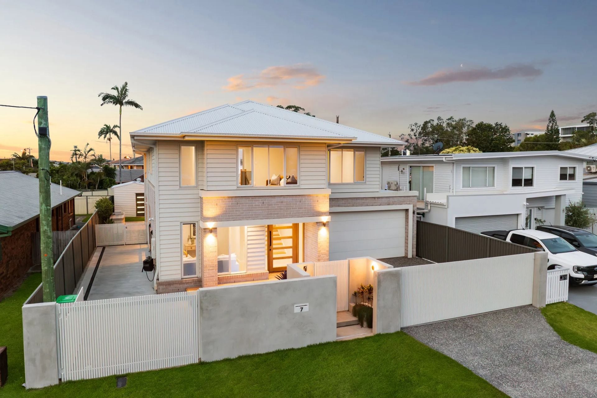 7 Bluegum Avenue, Hollywell QLD 4216, Hollywell - Thumbnail 2