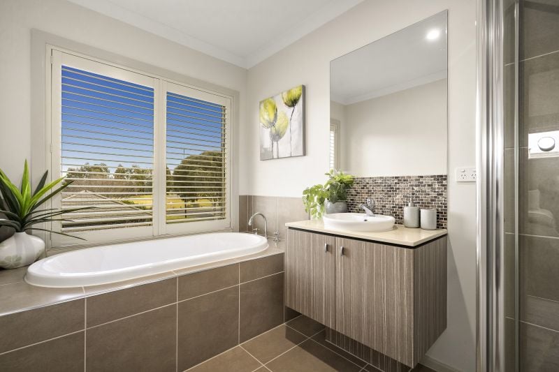 2 Kalatha Street, South Morang