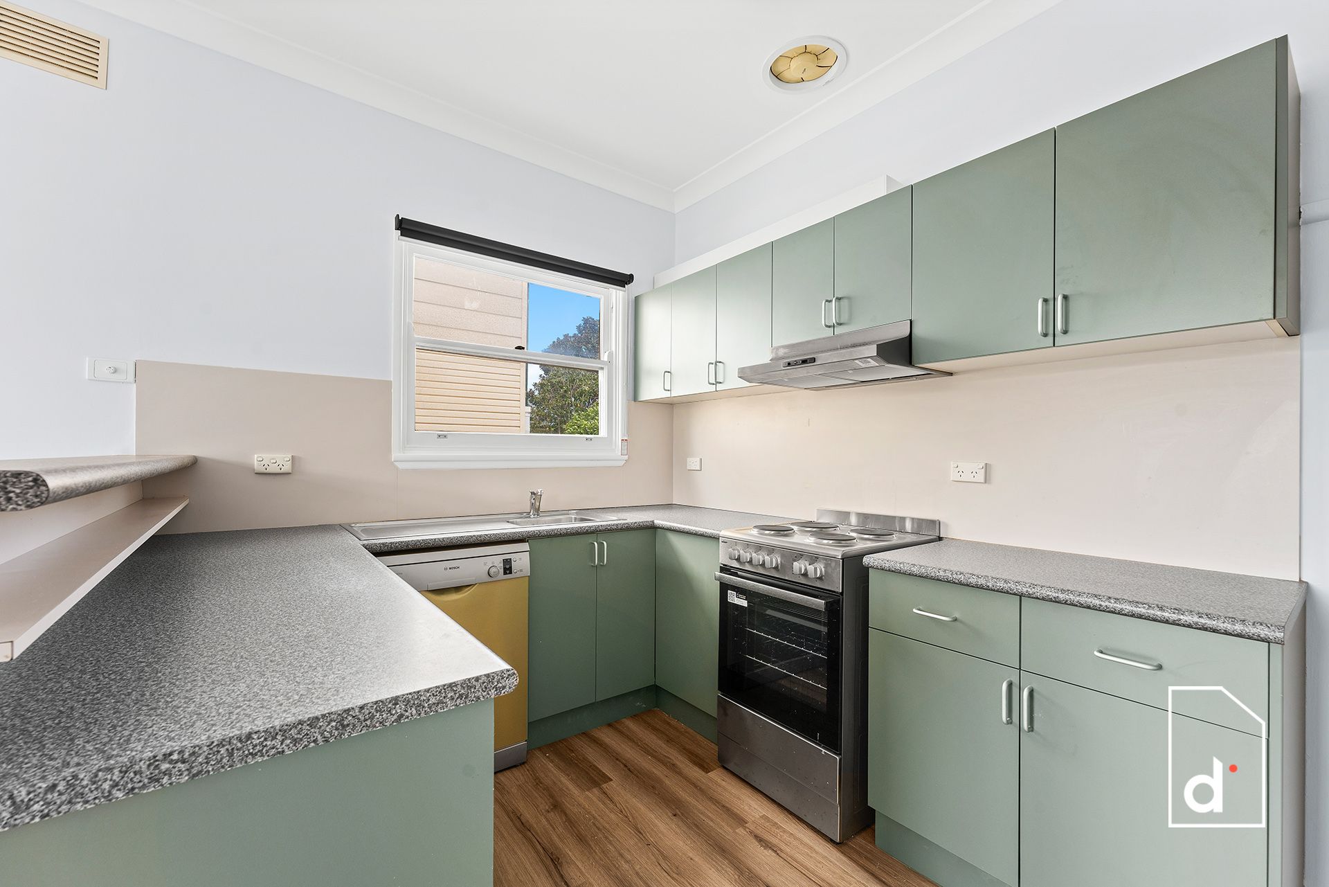 69 Hutton Avenue, Bulli NSW