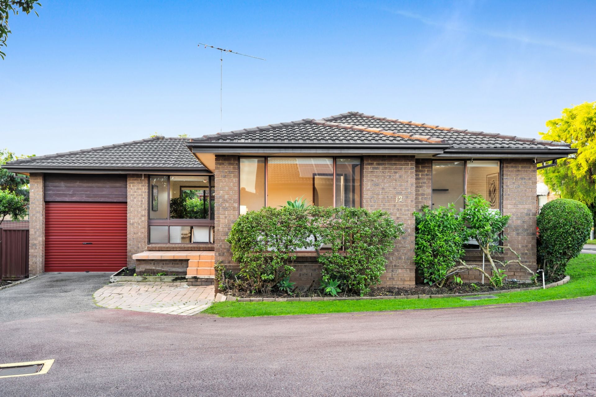 12/31 Belmont Road, Glenfield, Glenfield - Image 1