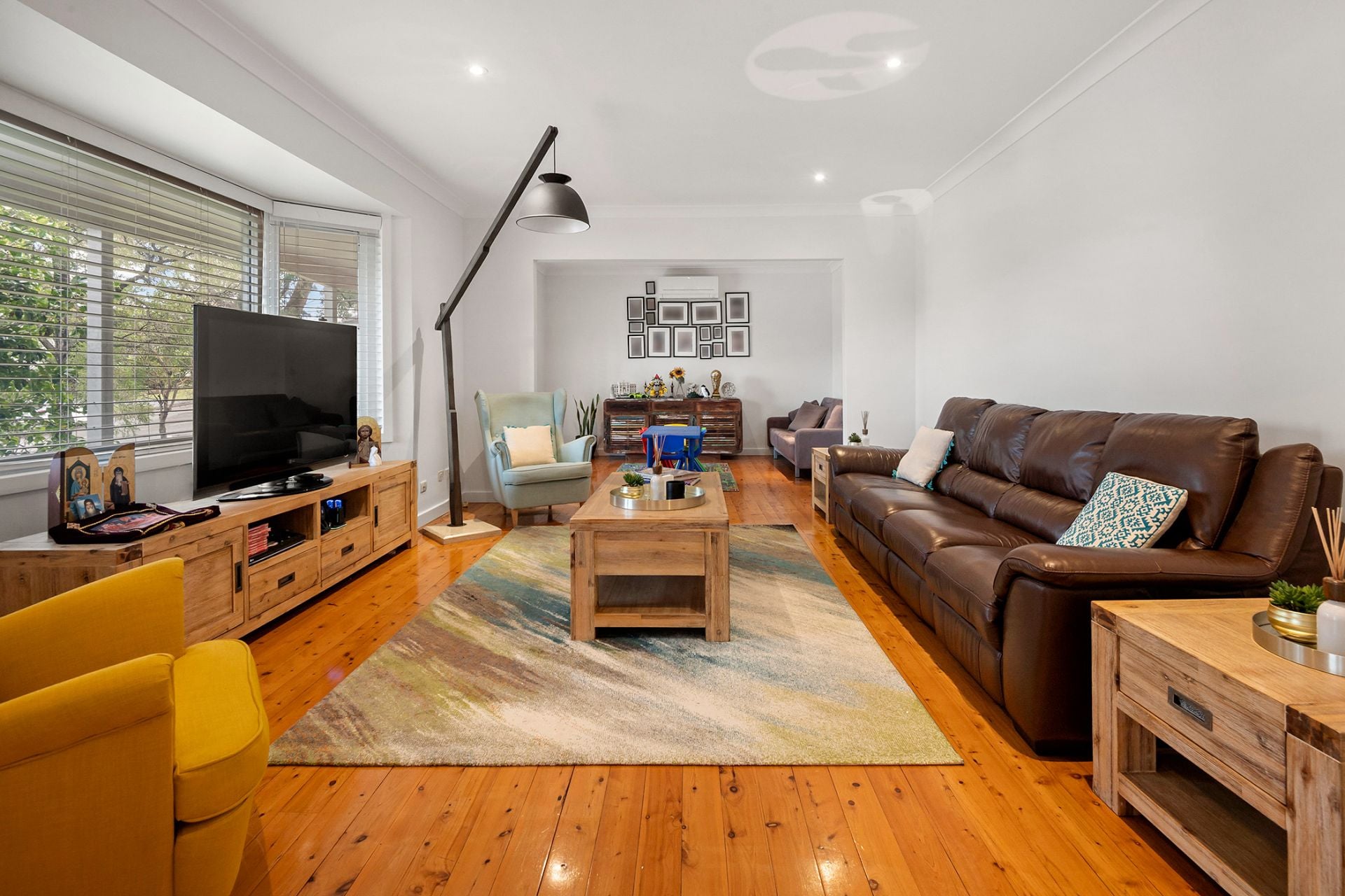 18 Elm Avenue, Belrose, Belrose - Thumbnail 4