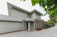 11A Hollsmoor Road, Camberwell, Camberwell - Thumbnail 2