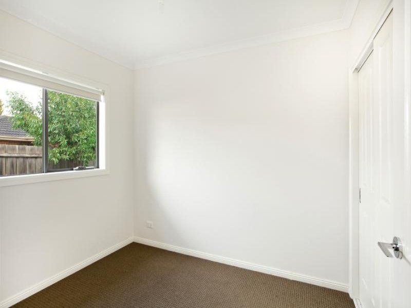 LOVELY UNIT IN THOMASTOWN