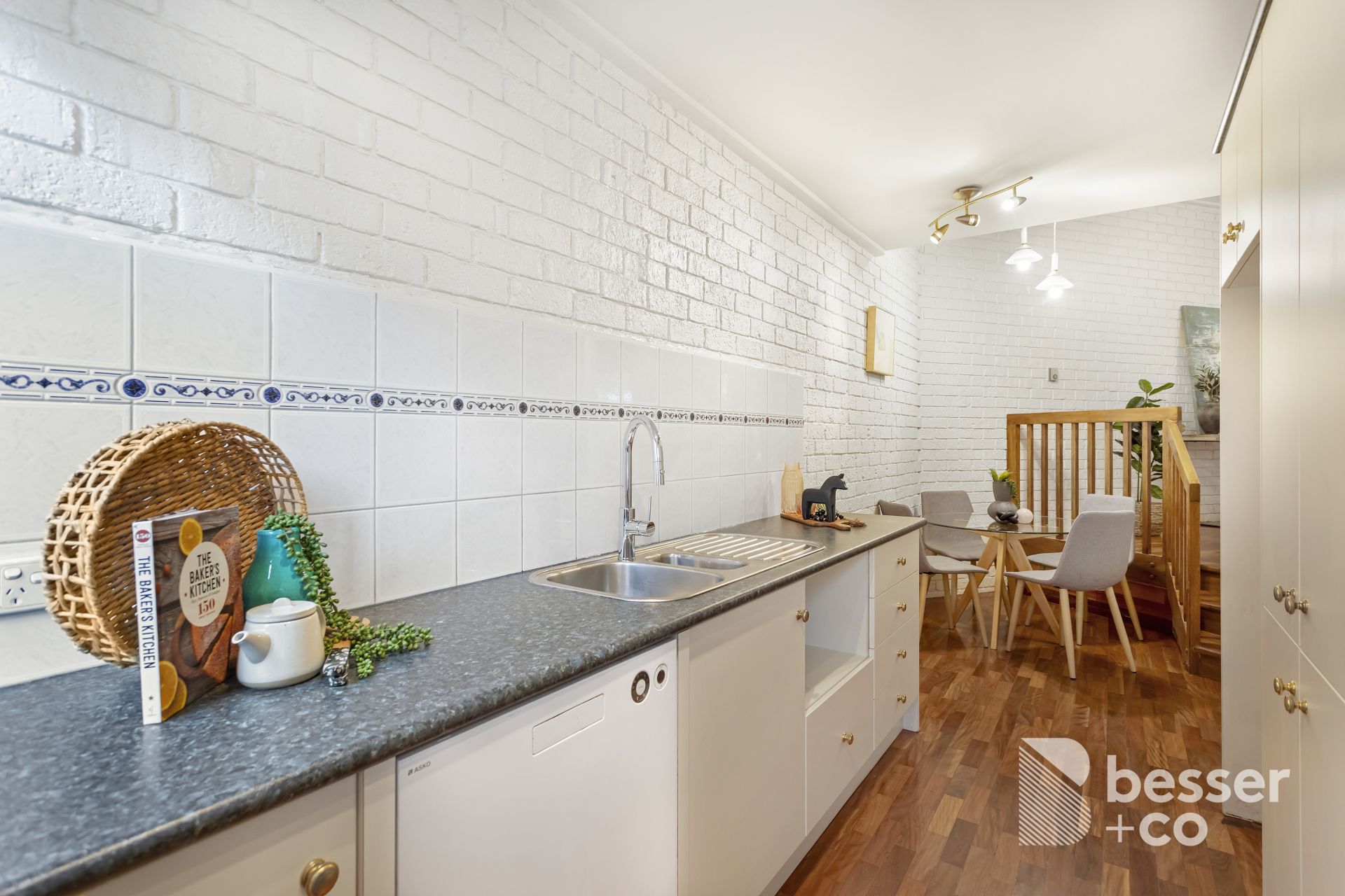 4/303 Flemington Road, North Melbourne - Thumbnail 4