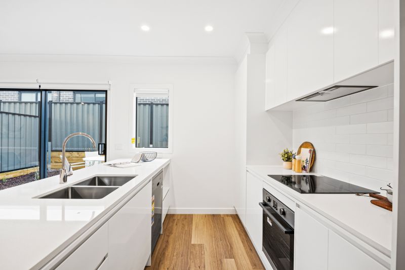 718 Grand Boulevard, Mickleham