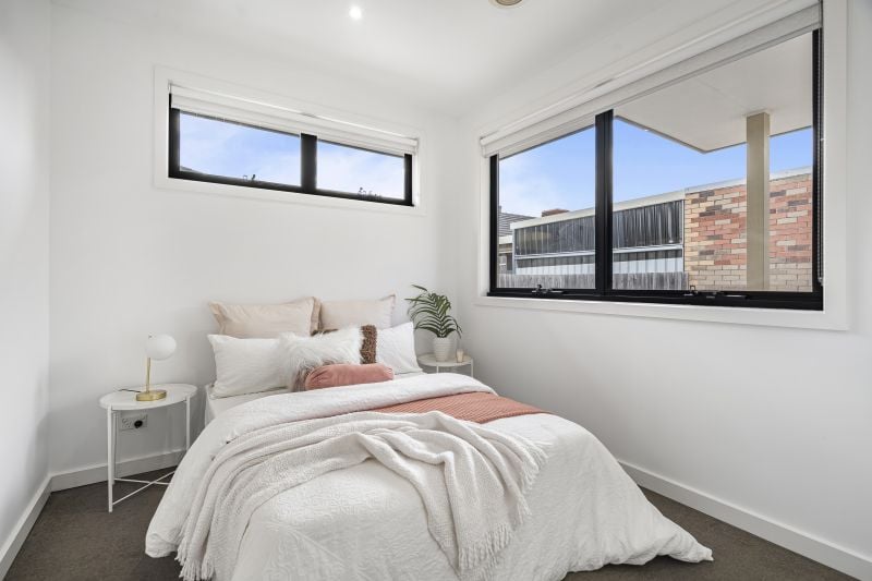 2/21 William Street, Lalor