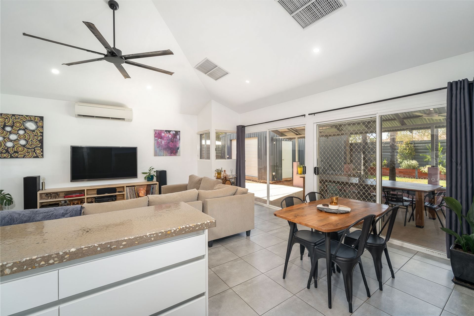 9 Bowman Close Araluen NT, Araluen - Thumbnail 7