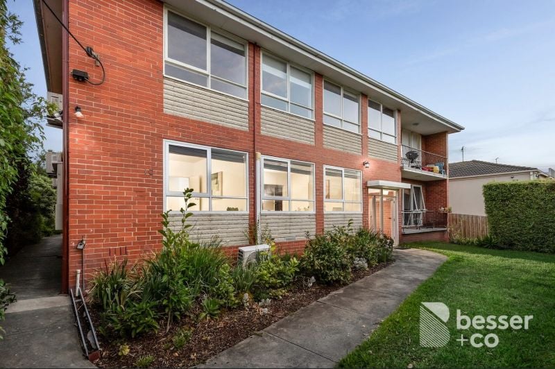 2/10 Sebastopol Street, Caulfield North - Thumbnail 4