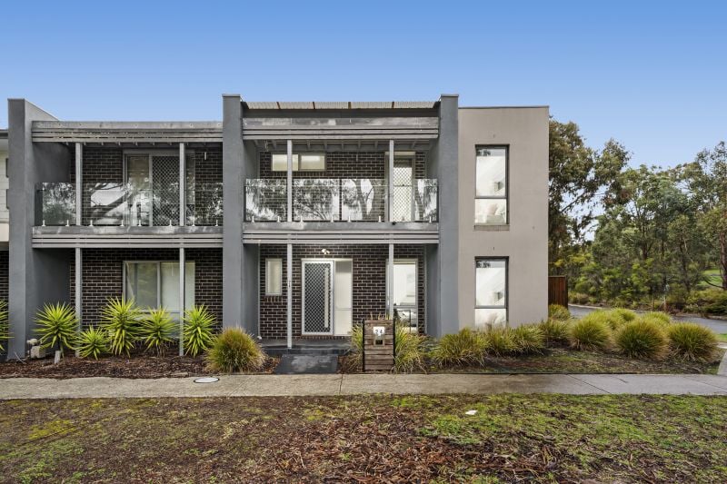 24 Greenhaven Gardens, South Morang