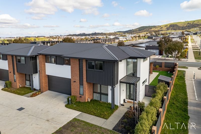5/1 Judith Macintosh Crescent, Taylor, ACT, Taylor - Image 1