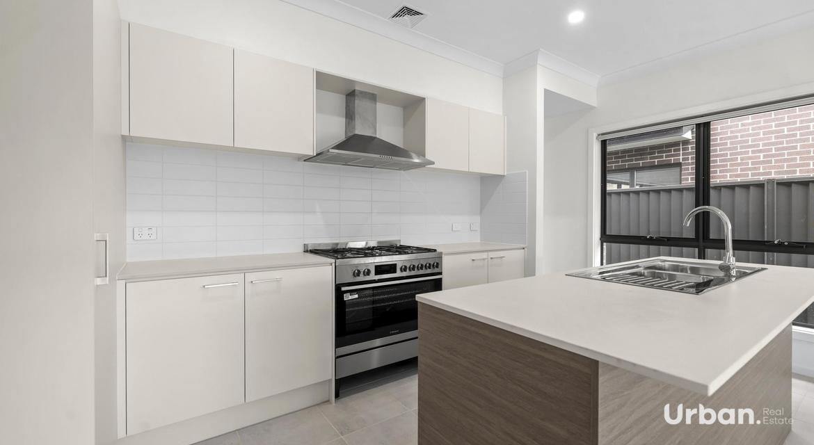 Austral 386 Tenth Avenue