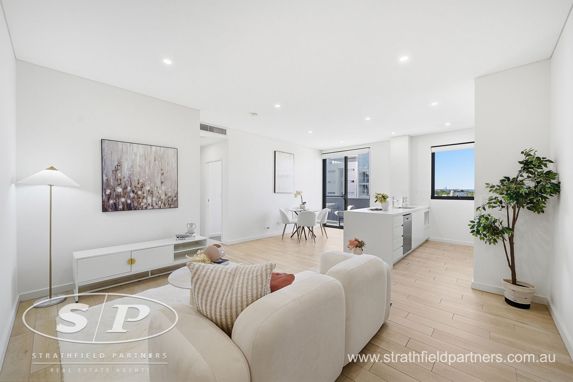 B502/37-39 Loftus Crescent, Homebush, Homebush - Thumbnail 4