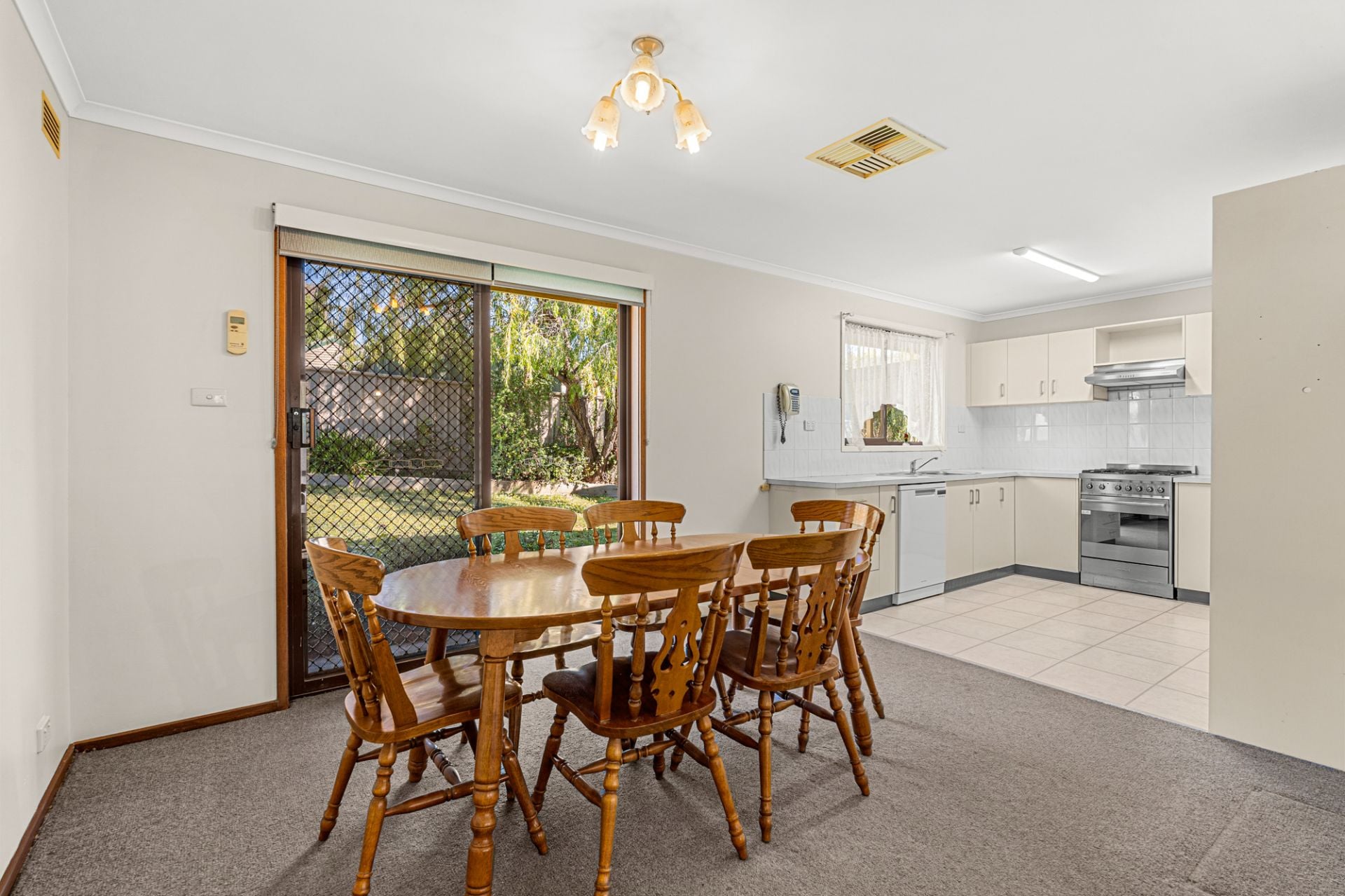 25 Deakin Drive Flora Hill VIC, Flora Hill - Thumbnail 4