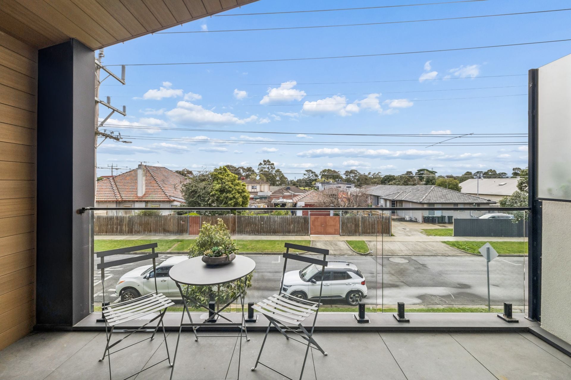 Low-Maintenance Luxury In A Prized Reservoir Location