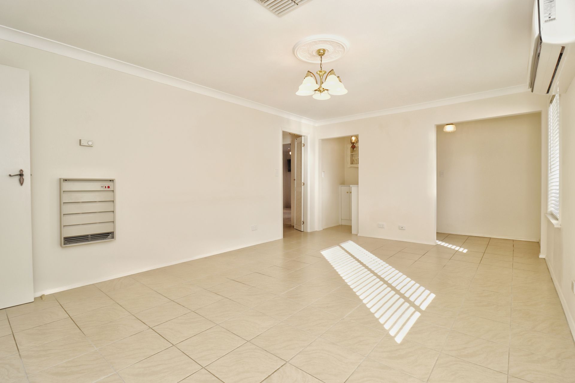 18 Waugoola Street, COWRA, Cowra - Thumbnail 5