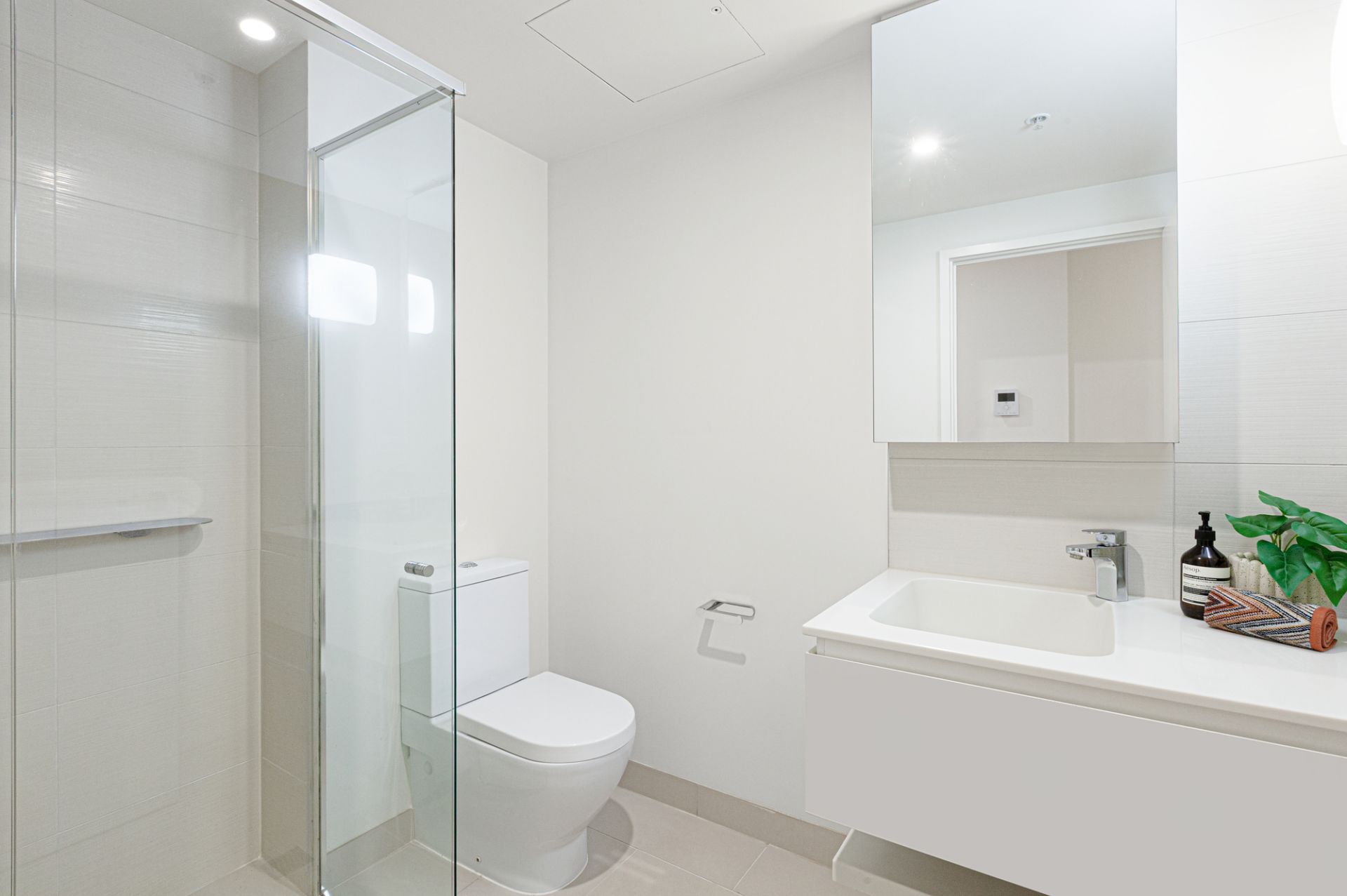 301/8 Bond Street, South Yarra, South Yarra - Thumbnail 5
