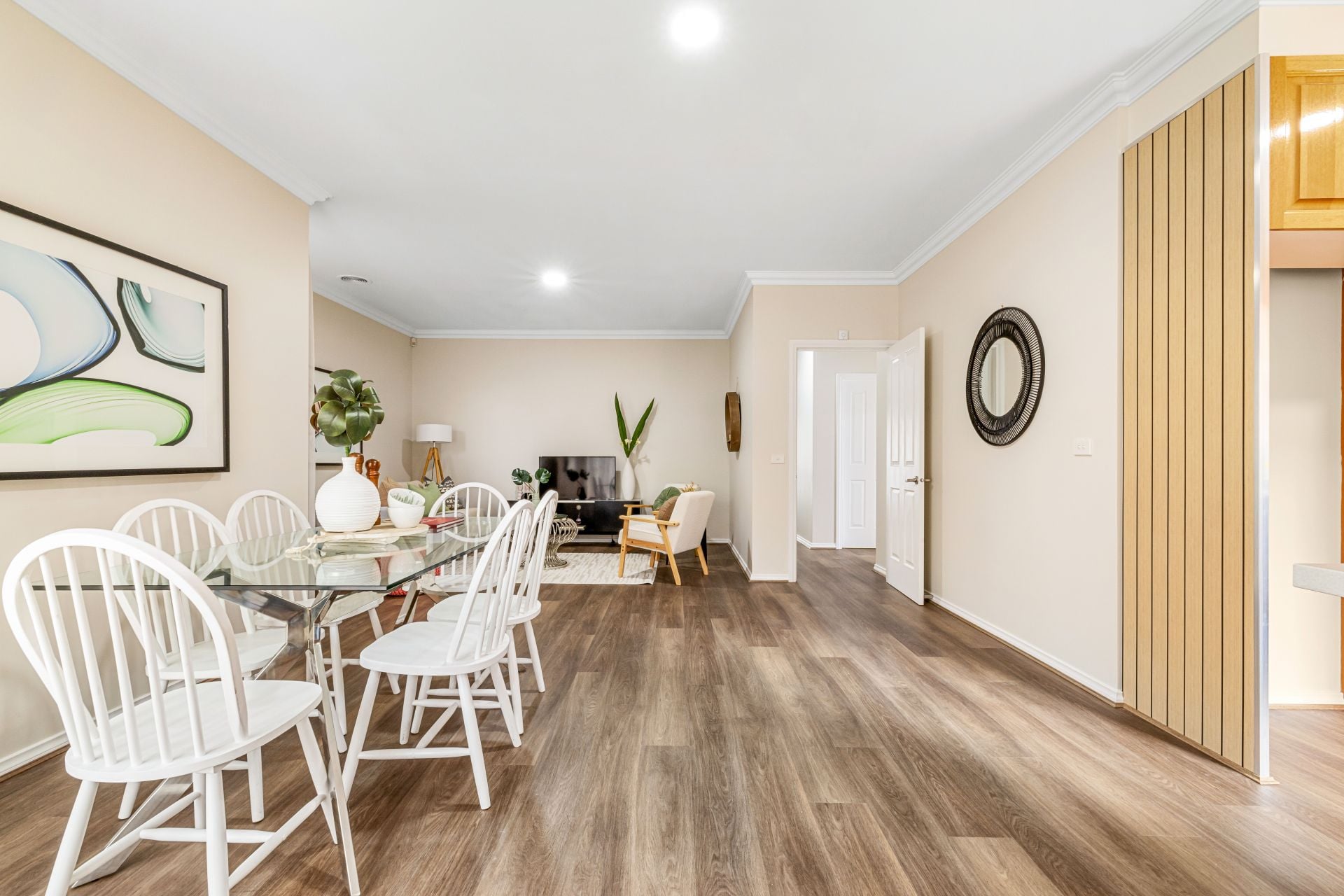 Stylish Living With Walk-To-Everything Ease