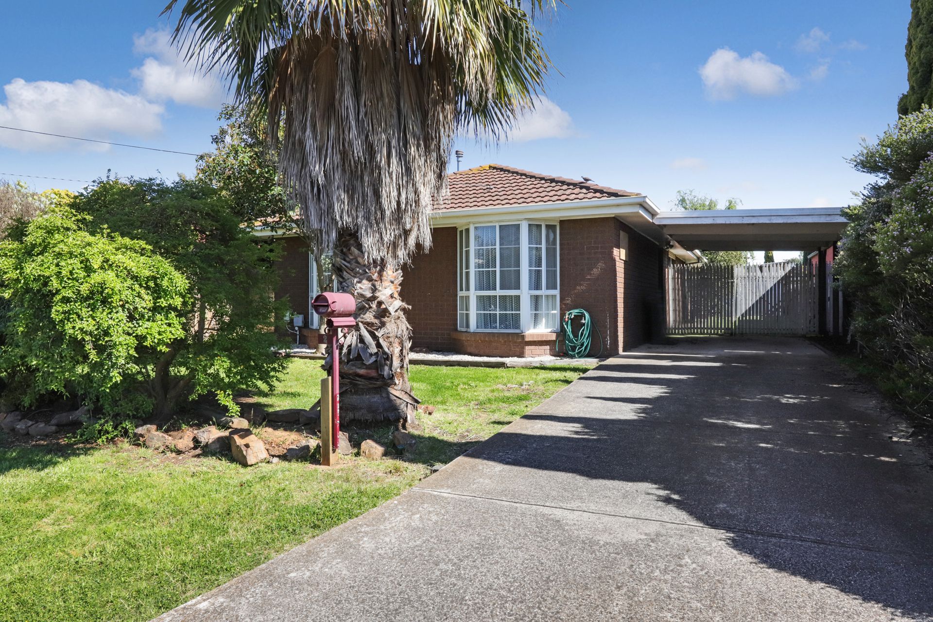 2 Adam Court Werribee VIC, Werribee - Thumbnail 2