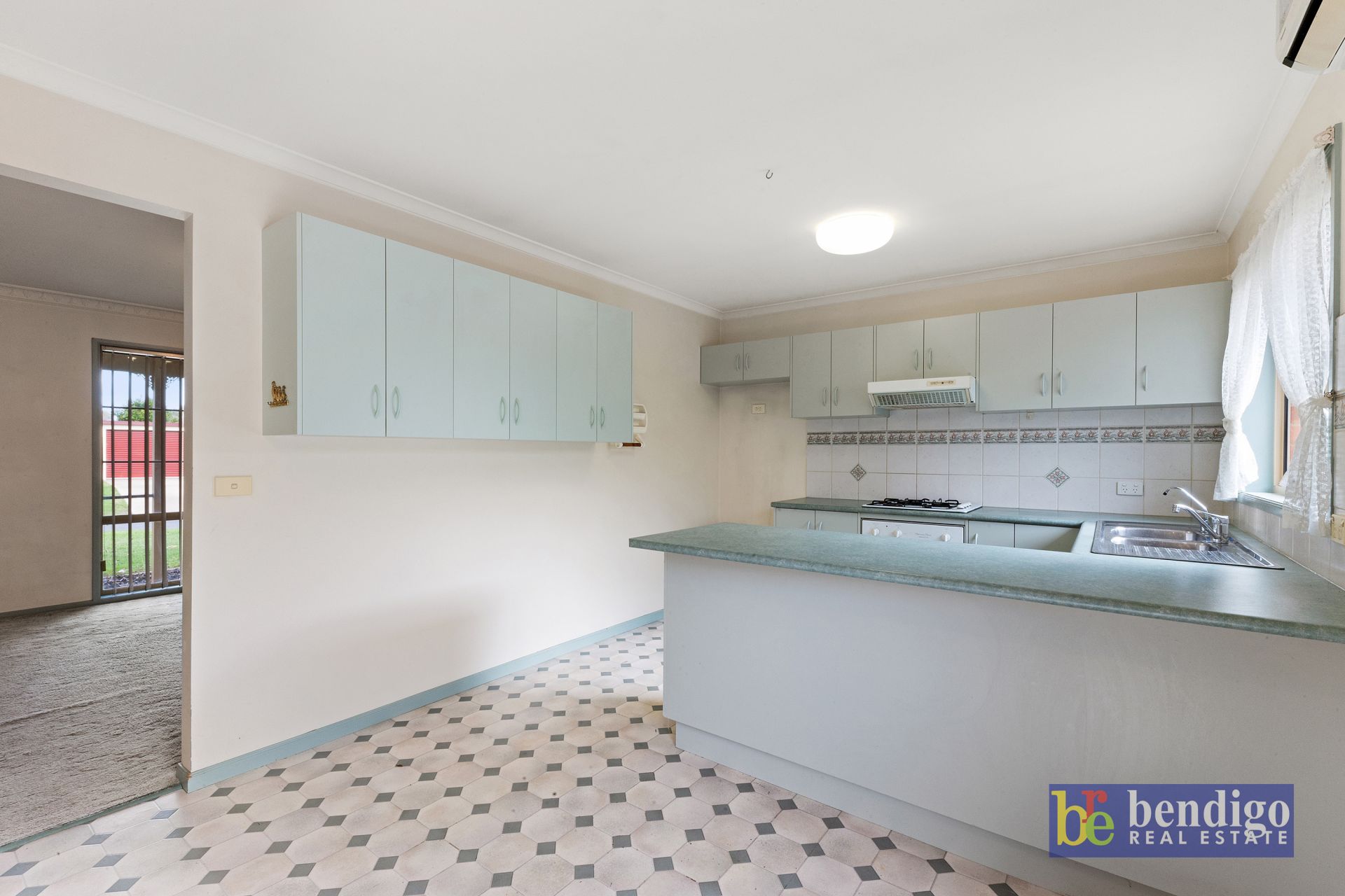 16 Laxdale Court Kangaroo Flat VIC, Flat - Thumbnail 3