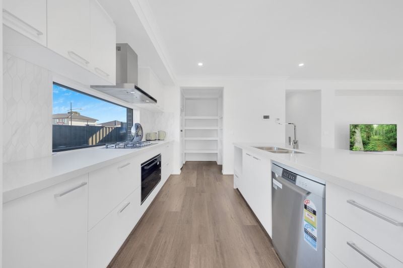 16 Wombargo Crescent, Wollert