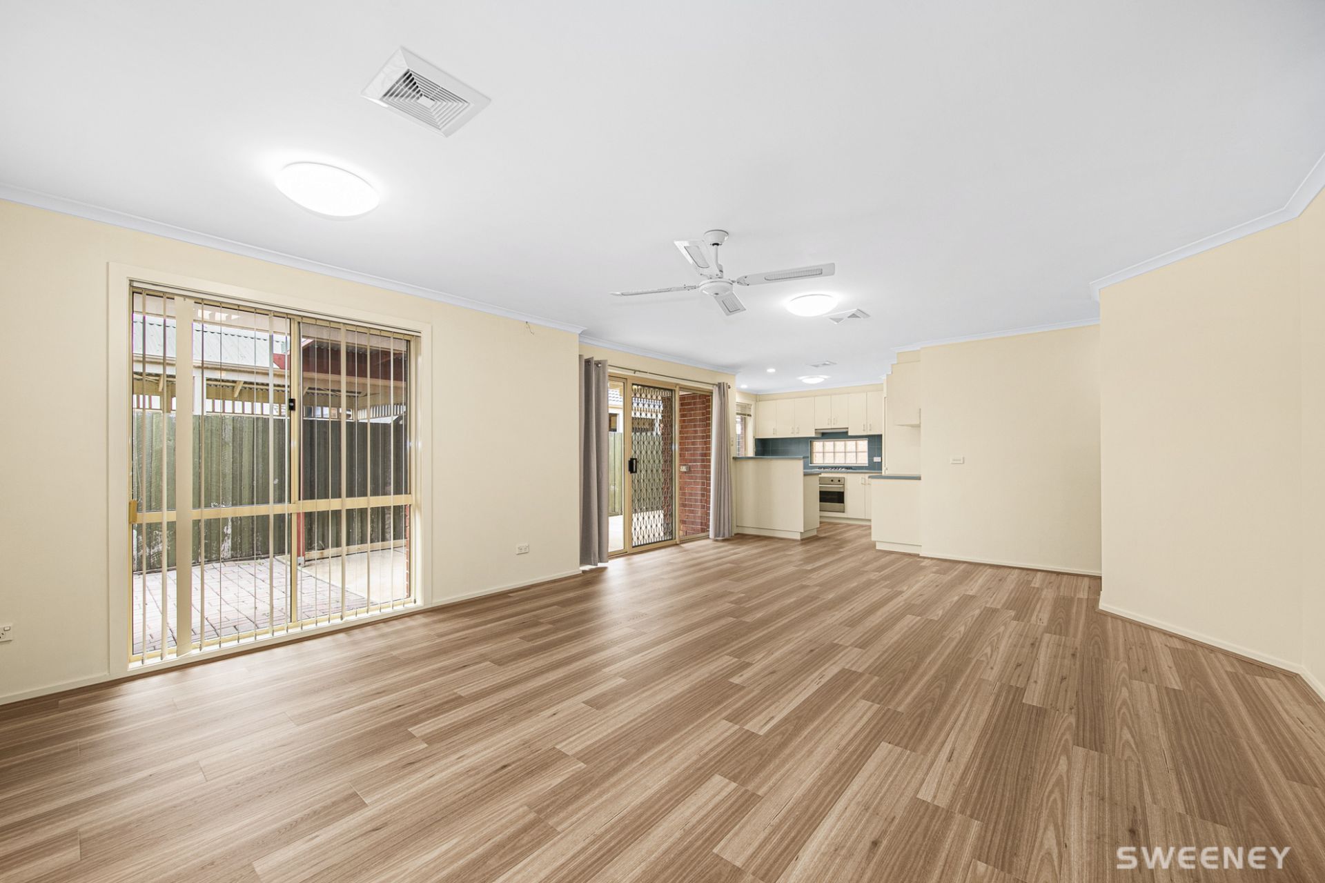 2B Tomkin Court, Altona Meadows - Thumbnail 3
