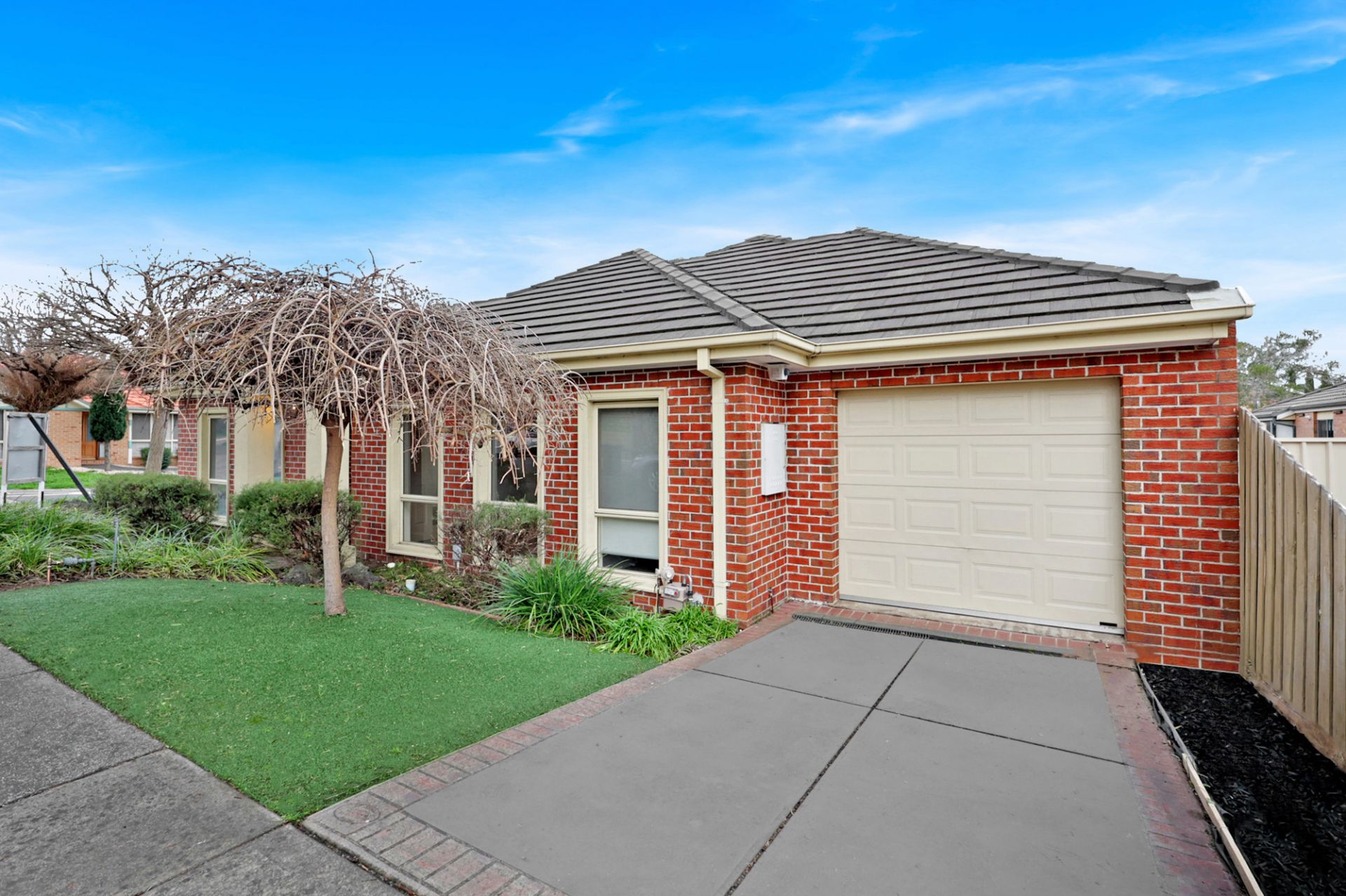 Stylish Modern Living in Prime Location!