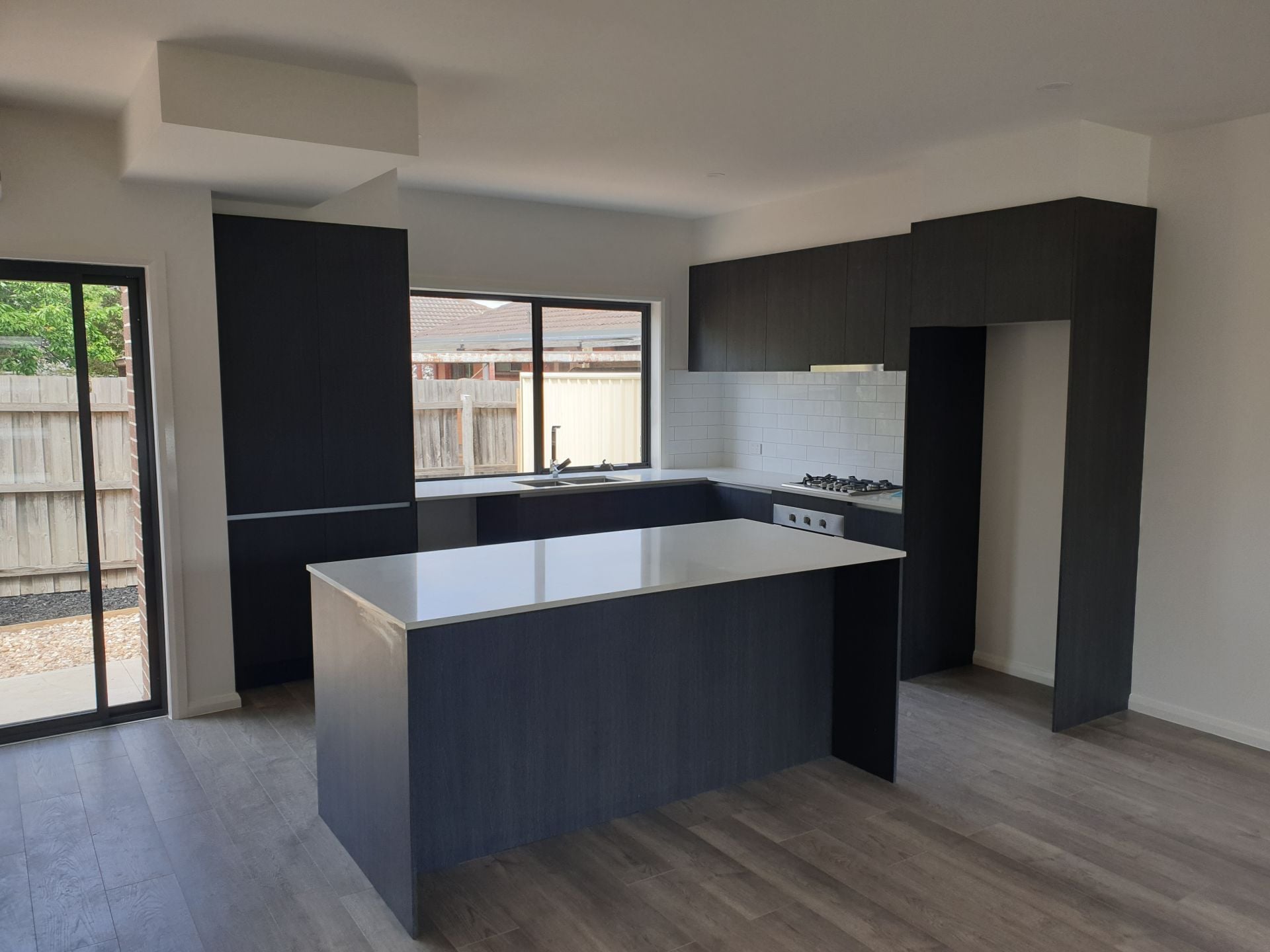 2 BEDROOM TOWNHOUSE