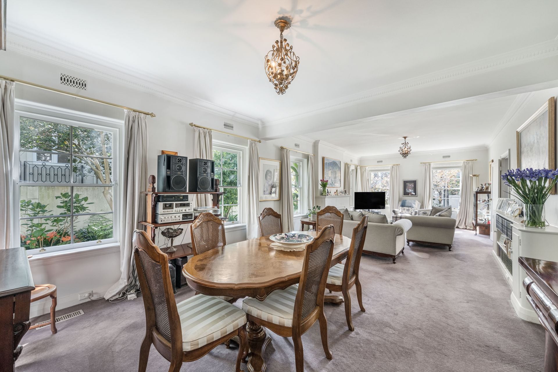 29 Wallace Avenue, Toorak, Toorak - Thumbnail 2
