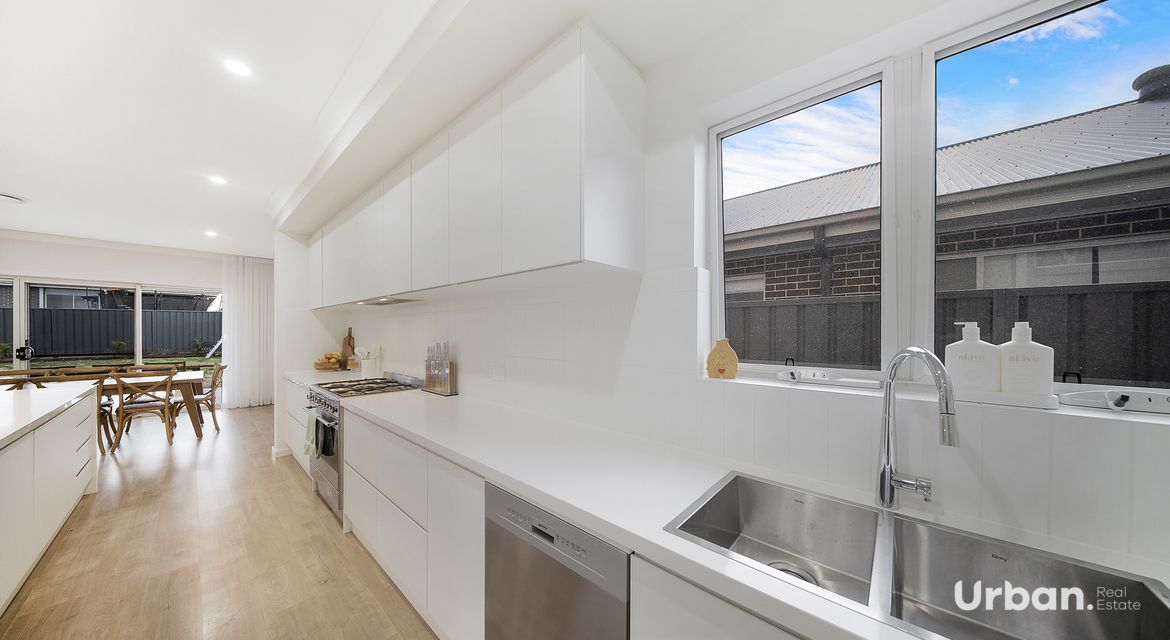 Lochinvar 11 Gregory Road