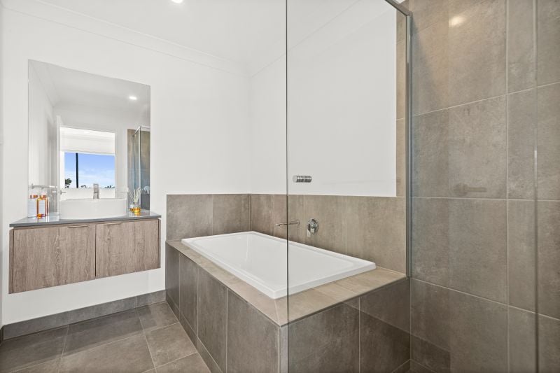 17 Versailles Walk, Wollert