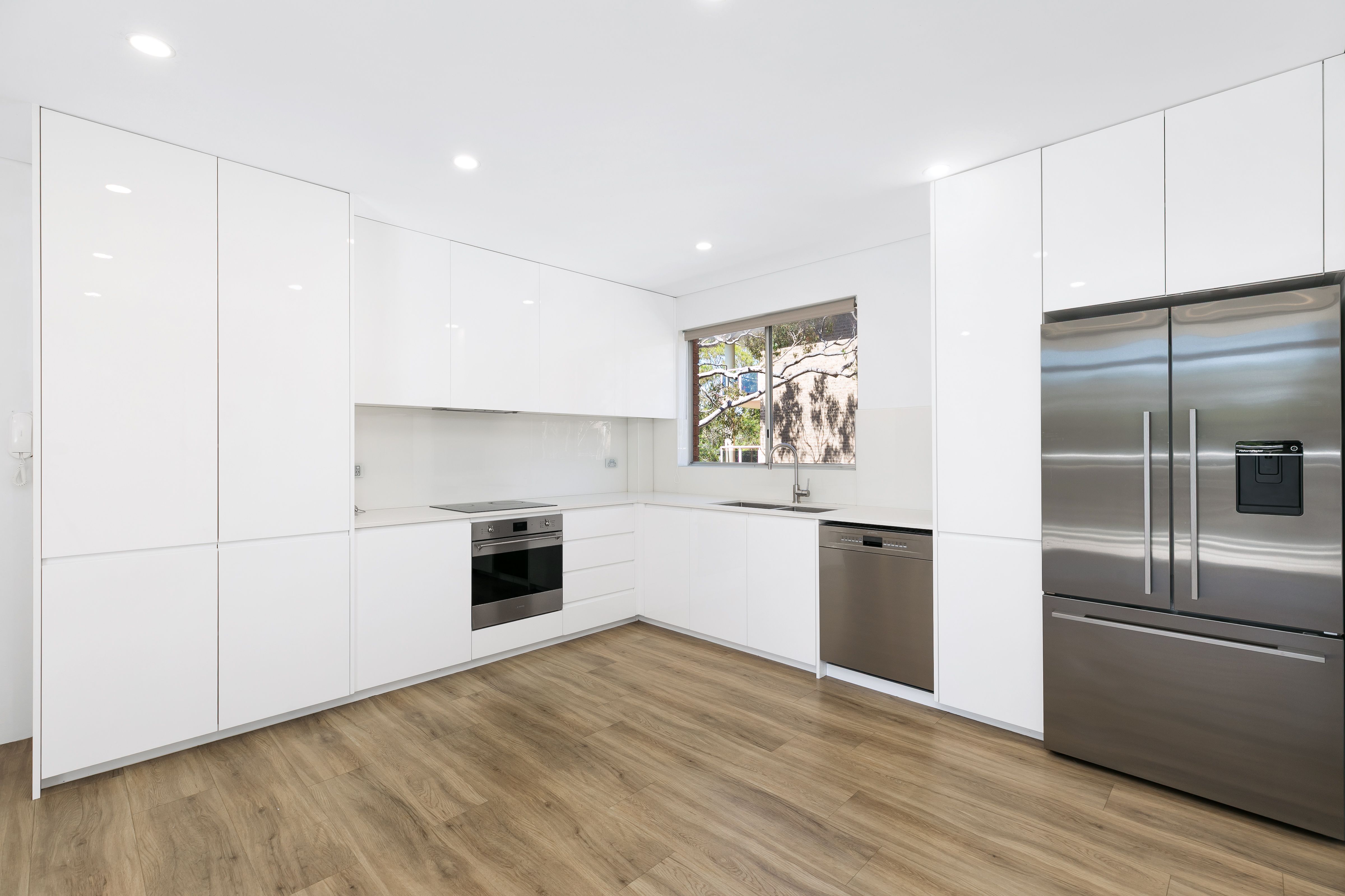 4/26a Burke Road CRONULLA 2230