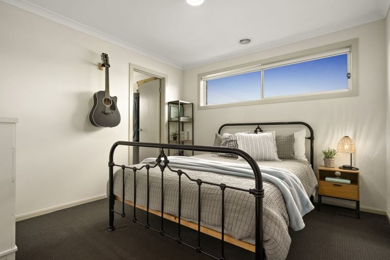 2 Kalatha Street, South Morang