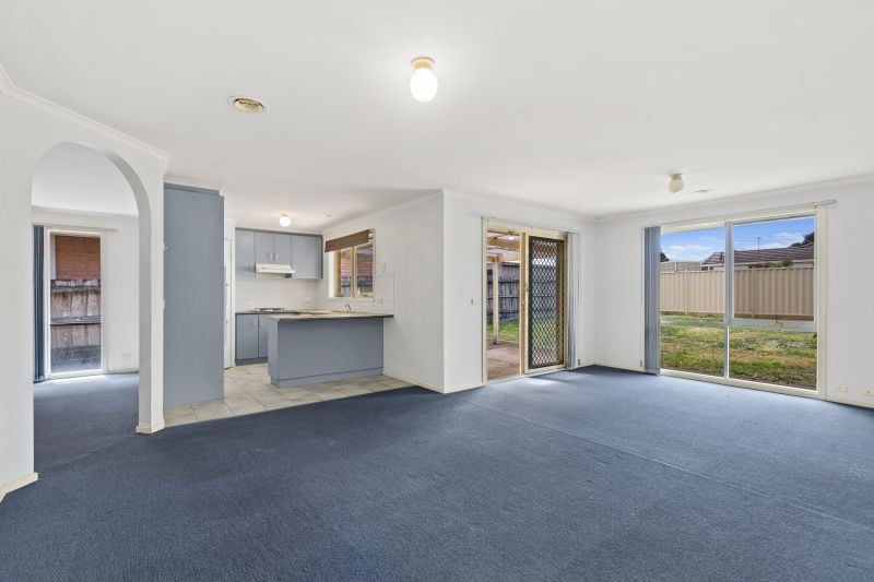 25 The Seekers Crescent, Mill Park