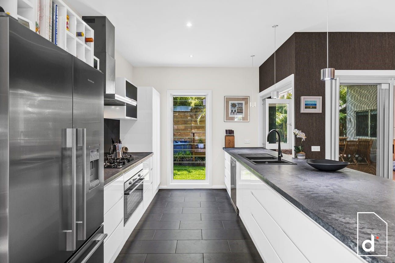 15 Sandon Drive, Bulli NSW